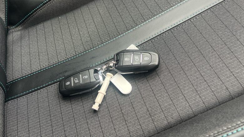 Peugeot 2008 1.2 PureTech 130 Allure Premium 5dr Petrol Estate